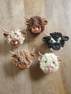 Cow Cupcakes, Tårta Design, Cow Cakes, Cow Birthday, Cute Birthday Cakes