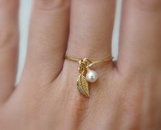 charm ring Wire Jewelry Rings, Ring Pearl, Charm Ring, Zierlicher Ring, Wire Ring, Diy Wire Jewelry, Diy Rings, Gold Filled Ring, Homemade Jewelry