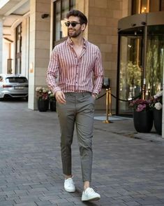 Formal Attire For Men, Mens Business Casual Outfits, Classy Outfits Men, Mens Casual Outfits Summer, Indian Men Fashion, Smart Casual Men, Men Fashion Casual Shirts