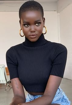 Twa Hairstyles With Headband, Adut Akech Makeup, Adut Akech, Adut Akech Photoshoot, Adut Akech Cornrows, Black Women Shaved Head, Black Woman Buzzcut, Adut Akech Face