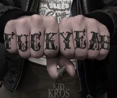 Finger Letter Tattoos, Knuckles Tattoo, Finger Tattoos Words, Finger Tattoo Ideas, Tattoo Font For Men, Chicanas Tattoo, Finger Tattoo For Women, Finger Tats, Knuckle Tattoos