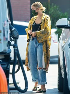 Ashlee Simpson Street Style, Ashlee Simpson Style, La Fashion Los Angeles Street Style, Comfy Fashion Outfits, Los Angeles Street Style, Look 2023, Denim Couture, Modern Fashion Outfits, Evan Ross