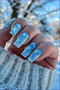 Short Winter Nails, Blue Christmas Nails, Winter Nails Acrylic, Nail Colors Winter, Christmas Nails Easy, Cute Christmas Nails, Blue Nail Designs, Snowflake Nails, Christmas Nails Acrylic