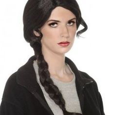 Fantastic Katniss Braid Wig - Perfect for Halloween. Katniss Everdeen Halloween Costume, Katniss Braid, 2015 Halloween Costumes, Halloween Costumes 2014, Single Braid, Real Hair Wigs, Wig Party, Halloween Wigs