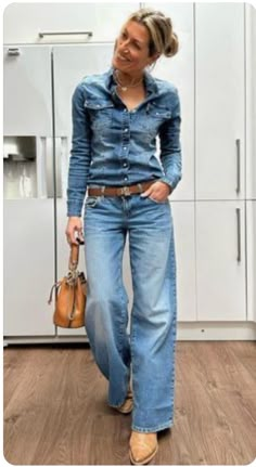 Look Boho Chic, Stylish Outfits For Women Over 50, Jeans Outfit Women, Looks Country, Smart Dressing, Outfits Stylish, Warm Tights, Chunky Sweaters, Mode Casual