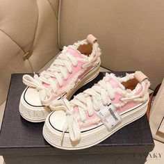 Lasaky - Canvas Sport Shoes with Woven Design, Thick Platform Soles, and Height Increase, White Casual Shoes Floral Espadrilles, White Casual Shoes, Shoes Teen, Floral Canvas, Canvas Shoes Women, Spring Tops, Flat Sneakers, Stylish Shoes, White Casual