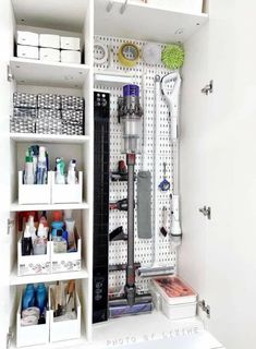 With a little creativity and some simple tools, you can transform your chaotic utility closet into a functional and stylish space. Modern Laundry Room, Cleaning Closet Organization, Organized Closet, Laundry Room Wallpaper, Utility Closet, Modern Laundry, Desain Pantry, Laundry Room Closet, Shelf Board