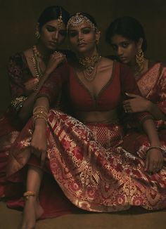 Amrapali Jewels, Indian Photoshoot, Desi Aesthetic, Indian Models, Indian Attire, Brown Girl