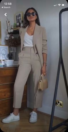 Conference Outfit, Elegantes Outfit Damen, Casual Outfits For Women, Smart Casual Women, Casual Work Outfits Women, Mode Zara, Professional Outfits Women, Business Outfits Women, Business Casual Outfits For Women