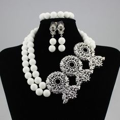 This is for high quality  handmade Jewelry, it takes 5-7 days for the production African Wedding Jewelry, Fashion Jewelry Sets, African Beads, African Jewelry, African Design, Wedding Jewelry Sets, Bridal Jewelry Sets, Bridal Pearls, Glass Necklace