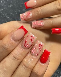 Christmas Nail Inspo, Candy Cane Nails, Christmas Gel, Girly Acrylic, Winter Nails Acrylic, Christmas Nails Easy, Christmas Gel Nails