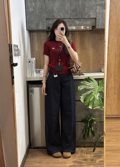 Stripped Pants Outfit, Ootd Work, Simple Saree Designs, Simple Style Outfits, Financially Stable, Business Casual Outfits For Work, Casual Day Outfits, Gray Shirt, Next Clothes