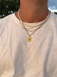 Beaded Jewelry Mens, Gold Jewelry Aesthetic Men, Men Necklace Aesthetic, Necklace For Men Aesthetic, Jewelry For Men, Jewelry Lookbook, Blue Gems, Mens Accessories Jewelry, A Necklace