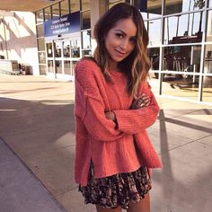 Salmon Sweater, Thanksgiving Outfit Ideas, Cute Thanksgiving Outfits, Thanksgiving Outfit Women, Solid Color Sweater, Sweater Outfit