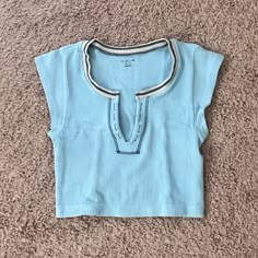 So Cute Nwot Perfect Condition Go For Gold Urban Top Outfit, Urban Out From Under Top, Out From Under Go For Gold Seamless Top Blue, Brandy Clothes Aesthetic, Affordable Yellow Tops From Urban Outfitters, Cute Beachy Clothes, Preppy Tops For School