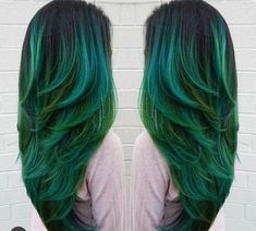 Green Ombre Hair, Mousse For Curly Hair, Curly Hair Mousse, Volumizing Mousse, Creative Hair Color, Hair Color And Cut, Green Ombre, Pastel Hair