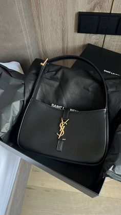 Yls Bag Saint Laurent Handbags, Ysl Hobo Bag, Sac Yves Saint Laurent, Yves Saint Laurent Bag, Brand Purses, Bags Ysl, Ysl Purse, 00s Mode, My Style Bags