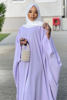 Batwing Abaya, Farasha Abaya, Prayer Clothes, Muslim Clothes, Abaya Outfit, Batwing Dress, Muslim Women Fashion, Mode Abaya, Muslim Women Hijab