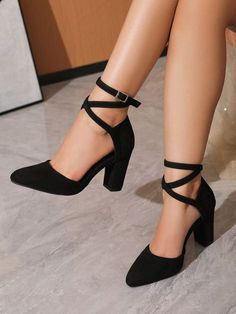 Woman Black Shoes, Footwear With Dresses, Heels That Go With Everything, Shein Shoes High Heels, Church Shoes Women, Heels With Thick Heel, Md Shoes, Black Prom Shoes, Elegant Black Heels