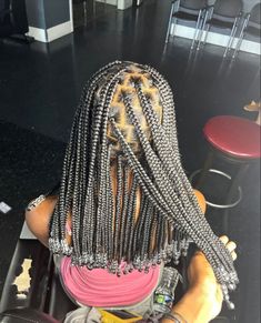 Hairstyles Fake Hair Braids, Mid Back Knotless Braids With Beads, Mid Back Braids For Black Women, Medium Length Box Braids With Beads, Box Braids Hairstyles With Beads, Fake Hair Braids, Black Hair Protective Styles