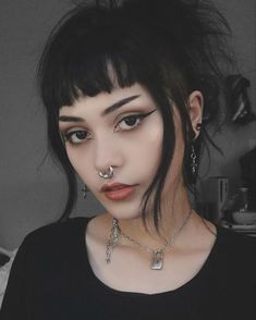 Black Hair Fringe, Hair Cut Ideas, Dark Makeup Looks, Setting Mist, Fringe Hairstyles, Edgy Hair, Alternative Hair, Hair Reference