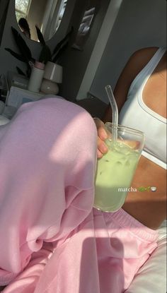 Workout Goals, Tout Rose, Pink Pilates, Lifestyle Aesthetic, Healthy Girl, Pink Girly Things, Healthy Lifestyle Inspiration, Princess Aesthetic, Matcha Latte