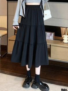 Long Dresses with Ruffled Hem Details Cake Dress, Beautiful Long Dresses, Dress Stretch, Design Clothing, Full Skirts, Long Skirts For Women, Ruffle Hem Dress, Modest Fashion Outfits