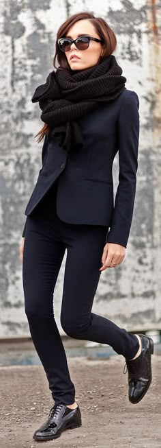 // Minimalisticky Chic, Career Clothes, Mode Tips, Elegant Blazers, Black Clothes, Menswear Inspired, Fashion Mode, Street Chic