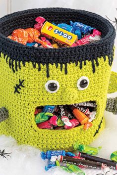 Halloween Crochet Patterns Halloween Candy Bowl, Crochet Monsters, Diy Halloween Decor, Halloween Crochet Patterns, Crochet Fall, Holiday Crochet, Candy Bowl, Halloween Crochet, Free Halloween