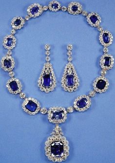 Vintage Queen Elizabeth ii blue sapphire  necklace set with earrings for her in 925 sterling silver cubic zircon , Gift for her Metal Purity:925 Metal weight: 70.00 gram Stone  : Stimulated zircon CZ Clarity: AAAAA stone Ctw: 20.90ctw Gemstone: Blue sapphire  Gemstone creation: lab created  Item length: 20 inch Earring length: 2.00 inch Item finished in 18k white gold plated on silver British Crown Jewels, Royal Crown Jewels, Blue Sapphire Necklace, Royal Tiaras, Blue Stones, George Vi, Jewellery Shop, Royal Jewels, Royal Jewelry