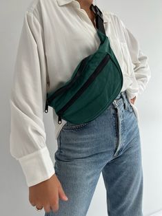 Phanny Pack Outfit, Cross Body Fanny Pack Outfit, Crossbody Fanny Pack Outfit, Fanny Pack Aesthetic, Japan Summer Outfit, Cross Body Bag Outfit, Fanny Pack Outfit, Fanny Pack Women