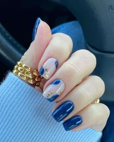 Uñas semipermanentes 2023: 10 tendencias en manicuras que se llevarán mucho Subtle Nails, Smink Inspiration, Casual Nails, Makijaż Smokey Eye, Soft Nails, Chic Nails, Dope Nails, Short Acrylic Nails, Best Acrylic Nails