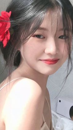 Medium Long Haircuts, Face Palette, 인물 사진, Long Hair Cuts, Short Hair Cuts For Women, Ulzzang Girl, Aesthetic Girl, Short Hair Cuts, Beauty Women