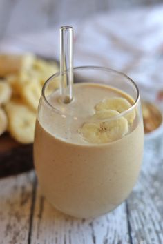 Foods To Eat When Sick, Eat When Sick, Workout Recovery Drink, Smoothie Breakfast, Peanut Butter Banana Smoothie, Banana Nice Cream, Vegan Breakfasts, Pumpkin Smoothie, Summer Eats