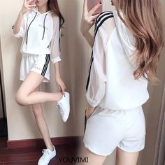 Korean Girl Fashion, Korean Fashion Trends, Ulzzang Fashion, Fashion Attire, Stylish Dress Designs, Kpop Fashion Outfits, Girls Fashion Clothes, Teenage Fashion Outfits