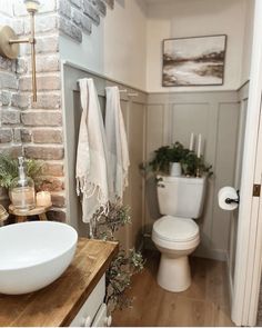 Cozy Cottage Ideas, Farm Bathroom Ideas Farmhouse, Reno Small Bathroom, Cottage Bathroom Makeover, Brick In The Bathroom, Diy Bathroom Floor Remodel, Bathroom Cottage Ideas, Neutral Cottage Bathroom, Small Master Bath Remodel On A Budget