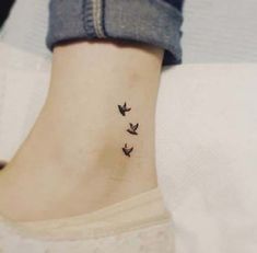 Small Bird Tattoos, Bird Tattoos For Women, Ankle Tat, Bird Tattoo Wrist, Tattoo Bird, Small Bird Tattoo