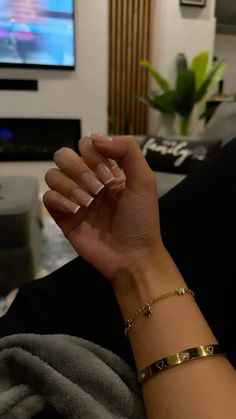 @AngieDiors Arab Nails, Nails Snapchat, Nails Snap, Nail Snap, Natural Gel Nails, Acrylic Toes, Girly Acrylic Nails, Dresses For Prom, Nail Sets