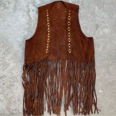 This Vintage Suede Fringe Vest Is Rust (Ish) Brown Geniue Leather With Antique Brass Ring Details. I Had Two And Finally Parting With The Last One Such A Special Piece . Vest Festival Outfit, Suede Fringe Vest, Fringe Vest, Suede Vest, Vintage Suede, Suede Fringe, Vintage Jackets, Brass Ring, Vintage Jacket