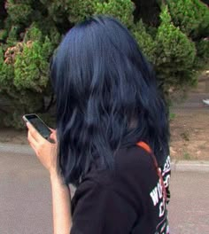 Blue Dark Brown Hair, Raven Blue Hair Color, Navy Dyed Hair, Colerd Hair Ideas, Dark Blue Hair On Brown Hair, Darkest Blue Hair, Dark Blue Hair Dye On Brown Hair, Black Blue Hair Dye