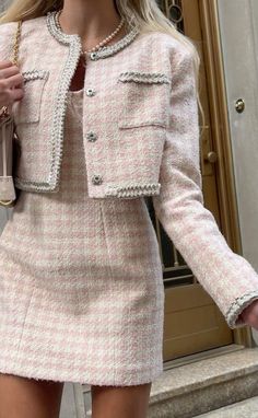 Pink cute outfit Gossip Girl Aesthetic, Gossip Girl Outfits, Chique Outfits, Estilo Preppy, Paris Outfits, Tweed Dress, Mode Inspo, Looks Chic