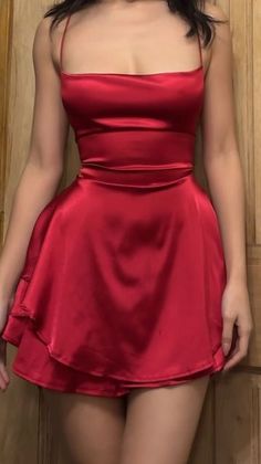 Maroon Hoco Dresses Short, Date Night Outfit Short Dress, Short Cute Dresses Parties, Red Homecoming Dress Aesthetic, Red Dress Short Hoco, Ball Party Outfit, Red Dresses Prom Short, Corset Hoco Dress Short, Deep Red Dress Short