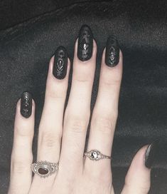 Vampire vamp goth black nails nailart inspo aestethic victorian Goth Nails Simple, Victorian Nails, Vamp Goth, Clothes Board, Gothic Nails, Goth Nails, Romantic Goth