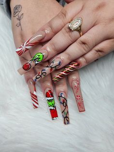 Long Grinch Nails, Grinch Nails Long, Grinch Theme Nails Acrylic, Christmas Nails Acrylic Long Bling, Holiday Nails Grinch, Santa Suit Nails, Ginger Nails Acrylic