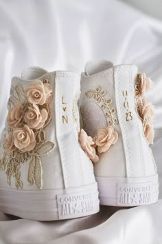 Wedding Tenishoes, Reception Wedding Shoes, Wedding Shoes Bride Comfortable Sneakers, Wedding Shoes Bride Sneakers, Converse Wedding Shoes Bride, Wedding Tennis Shoes Brides, Bridal Sneakers Brides, Reception Shoes For Bride