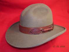 Hats On Women, Sombrero Cowboy, The Gunslinger, Cowboy Hat Bands, Hats Cowboy, Leather Cowboy Hats