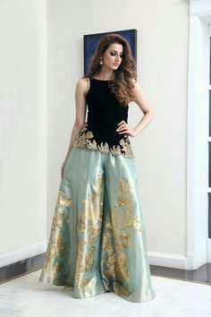 Pakistani Formal Dresses, Nikkah Dress, Pakistani Wedding Outfits, Salwar Kamiz, Pakistani Wedding Dresses, Pakistani Dress Design, Indian Designer Outfits, Lehenga Designs, Designer Dresses Indian