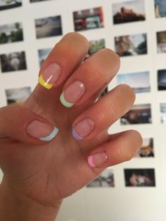 Retro nails with colorful french tips for hot girl summer for summer nail inspo French Tip Gel Nails, Kids Nail Designs, Gel Nails French, French Tip Nail Designs, Basic Nails, French Tip Acrylic Nails