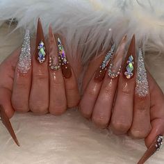 Bling Stiletto Nails, Really Long Nails, Acrylic Nails Stiletto, Long Acrylic Nails Coffin, Pearl Nails