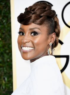 Issa Rae Hairstyles | Celebrities with Natural Hair | Natural Hair Style | Natural Hair | Natural Hair Care | Natural Hair Tips | Natural Hair Protective Styles | Styling Natural Hair | Natural Curly Hair | Low Porosity Natural Hair | Natural Hair | Natural Hair Care | Natural Hair Products | Healthy Hair | Moisturized Hair | Pretty Natural Hair | Hair Natural | Natural Hair Ideas | How To Moisturize Natural Hair | Just Natural Hair #naturalhair #hairstyle #issarae Wavy Hair Care, Flat Twist Updo, 2017 Style, Natural Hair Care Tips